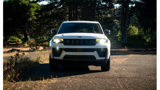 Jeep Grand Cherokee L 2026 photo 3