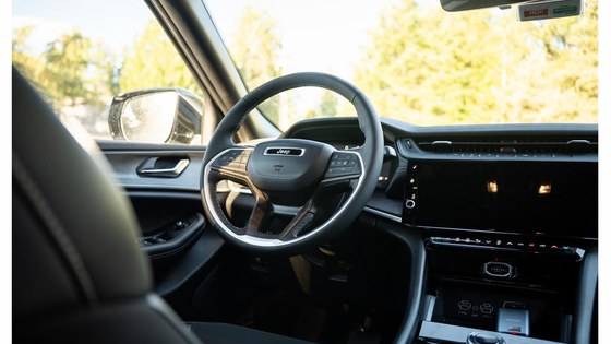 Jeep Grand Cherokee L 2026 photo 13
