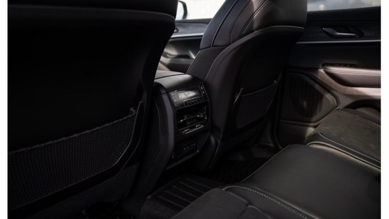 Jeep Grand Cherokee L 2026 photo 17