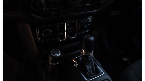 Jeep Wrangler 2026 photo 14