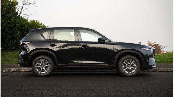 Mazda CX-5 2026 (Black) photo 2