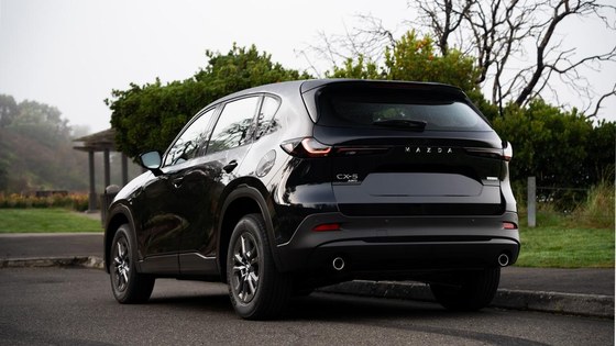 Mazda CX-5 2026 (Black) photo 10