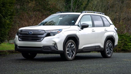 Subaru Forester 2025 photo 2