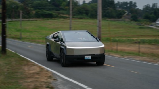 Tesla Cybertruck 2024 photo 4