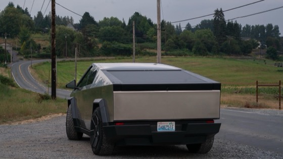 Tesla Cybertruck 2024 photo 5