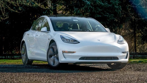 Tesla Model 3 2020 photo 1