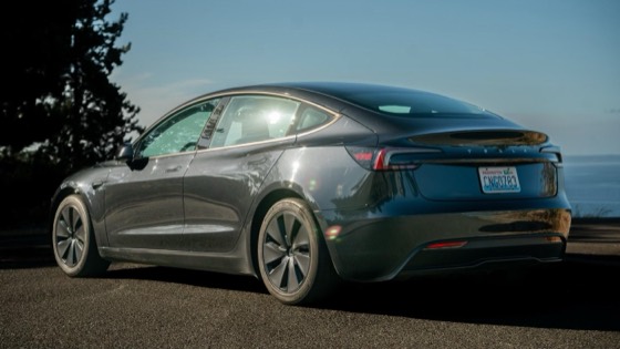 Tesla Model 3 2024 photo 9