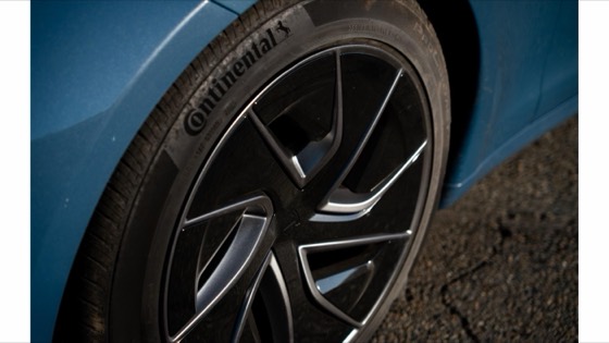Tesla Model S 2026 photo 10