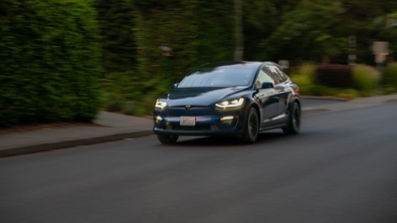 Tesla Model X 2024 photo 2
