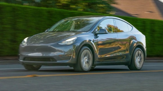 Tesla Model Y 2022 Gray photo 1