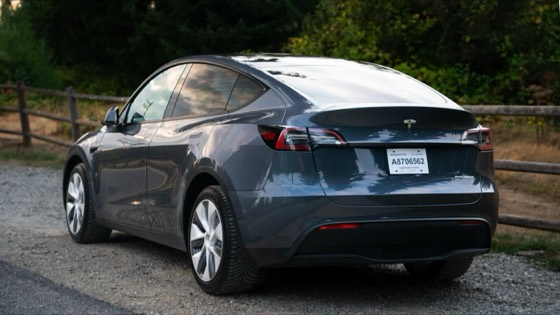 Tesla Model Y 2022 Gray photo 8