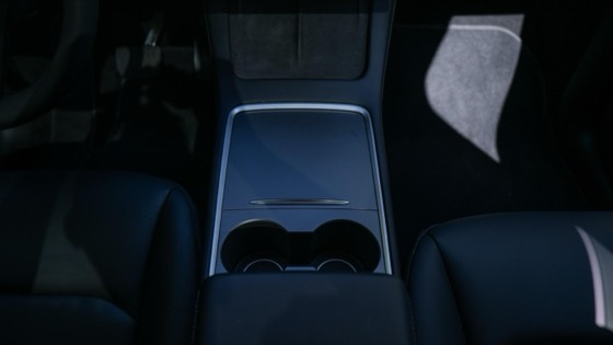 Tesla Model Y 2022 Gray photo 17
