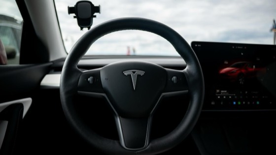 Tesla Model Y 2022 Red photo 10