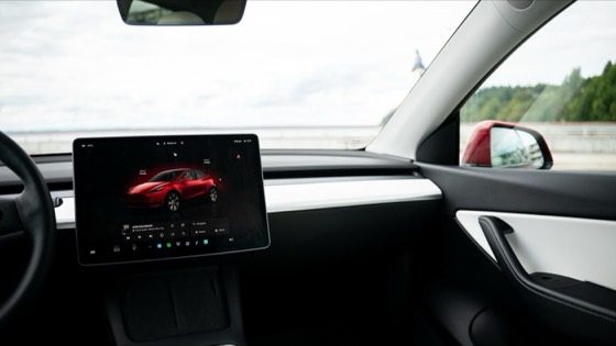 Tesla Model Y 2022 Red photo 14