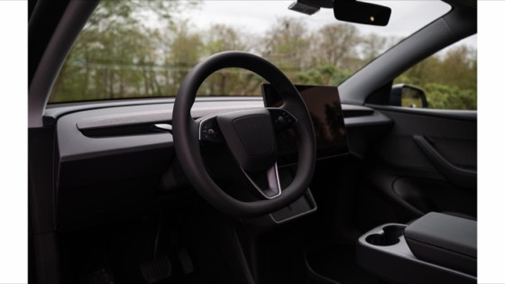 Tesla Model Y 2026 Gray photo 7