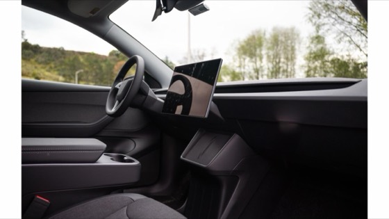 Tesla Model Y 2026 Gray photo 13