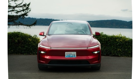 Tesla Model Y 2026 Ultra Red photo 2