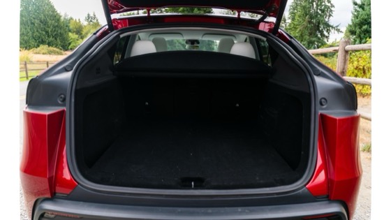 Tesla Model Y 2026 Ultra Red photo 9