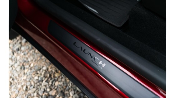 Tesla Model Y 2026 Ultra Red photo 10