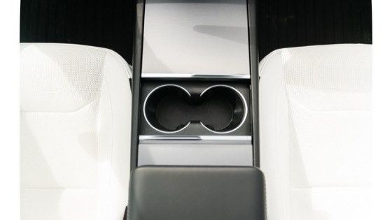 Tesla Model Y 2026 Ultra Red photo 17