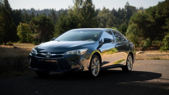 Toyota Camry 2017 photo 3