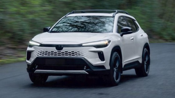 Toyota Corolla Cross 2026 photo 1