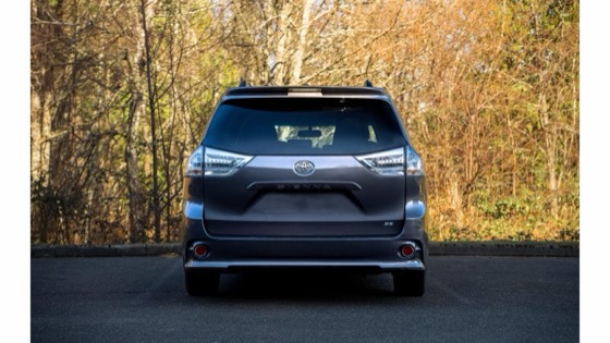 Toyota Sienna 2015 photo 3