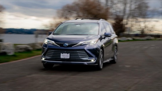 Toyota Sienna 2025 photo 3