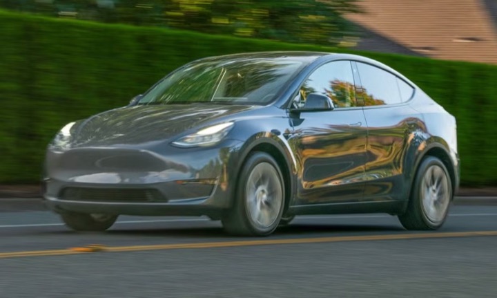 Tesla Model Y 2022 Gray