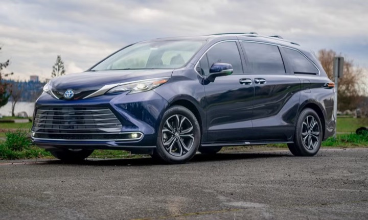 Toyota Sienna 2025
